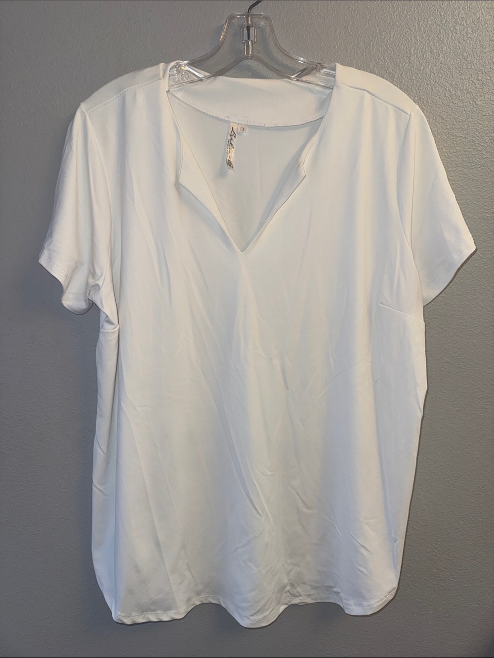 Lulu B-White V-Neck Short Sleeve Blouse-Dri Fit-SZ XL